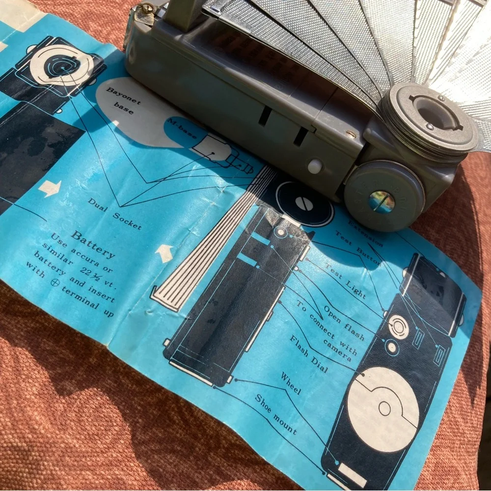 Accura Bounce Master Fan Flash